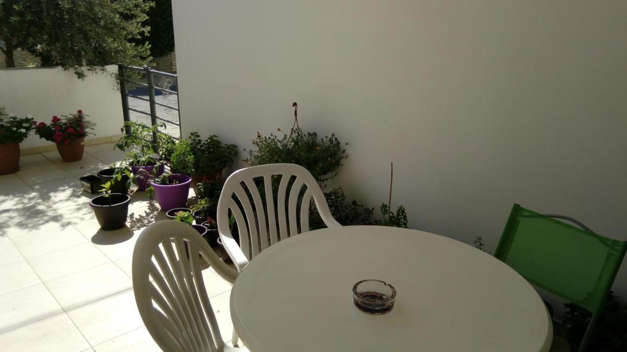 Kalampakas Guesthouse Larnaca Exterior photo